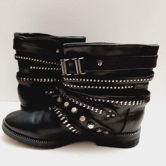 L.A.M.B. Tessa Moto Short Ankle Stud Boots Slip-On Genuine Leather Black Sz 6 M - Picture 13 of 16